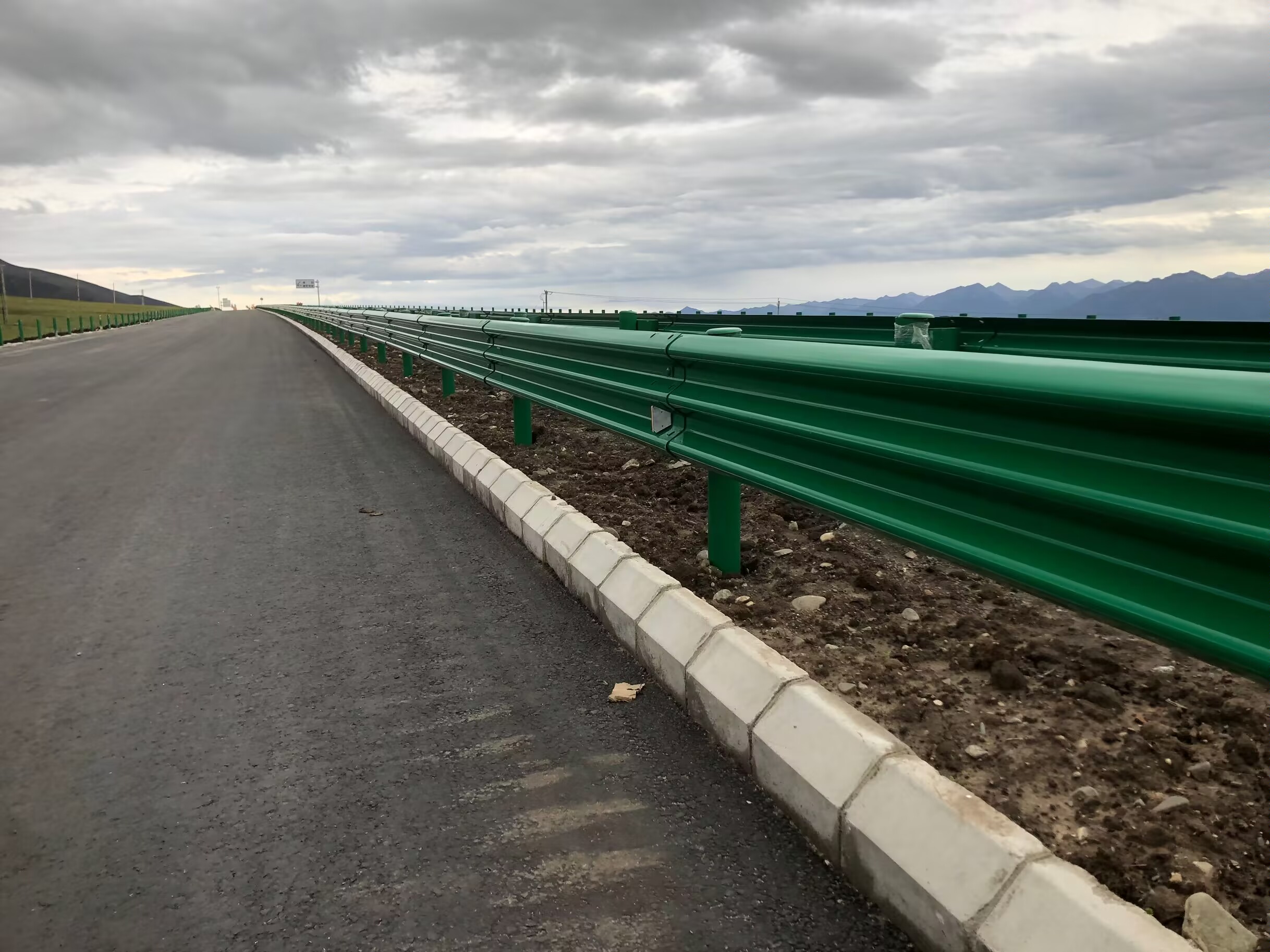 石棉县乡村公路波形护栏热镀锌喷塑波形护栏 - 推荐